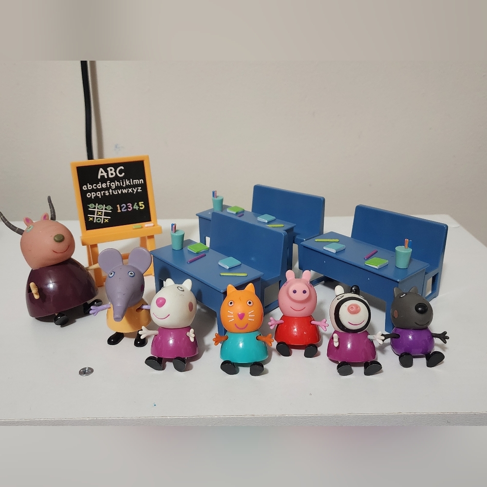 Peppa Pig Classroom Playset